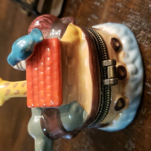 Religious trinket boxes set of 2 - Picture 8 of 10